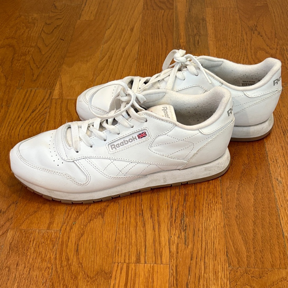 Reebok women’s Classic White Sneakers